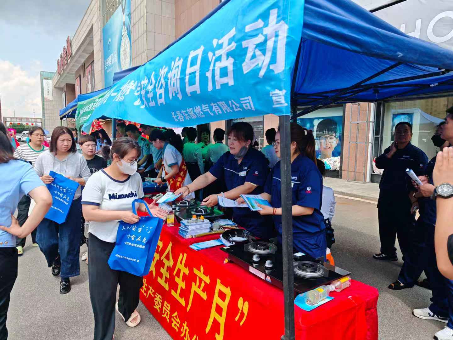 1751263229166549.jpg f8ea59fef89539e28c01bb8e6744f651.jpg